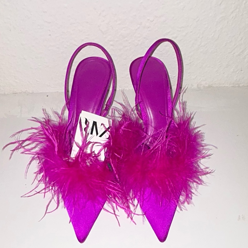 ZARA Fuschia feathered heels